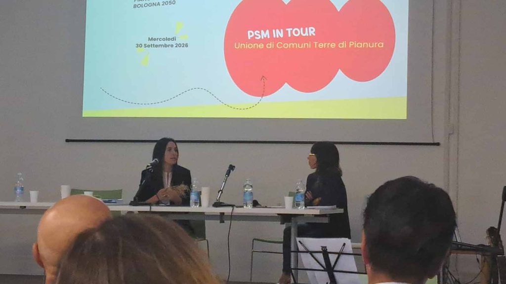Paola Matino, Sustainability Manager di TPER, e la giornalista Erika Bertossi di Bologna Today