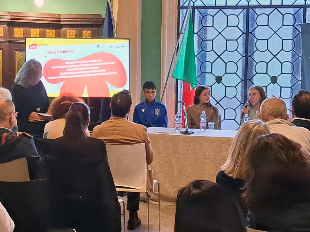 Gli sportivi del territorio Luca Costanzo, Rebecca Busi ed Eliza Andra Deaconu